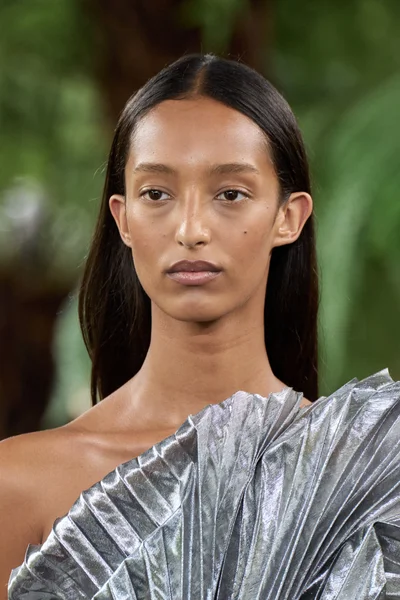 Look 20